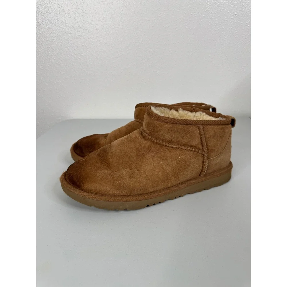 Ugg Women's Classic Ultra Mini‎ Botts Size 6